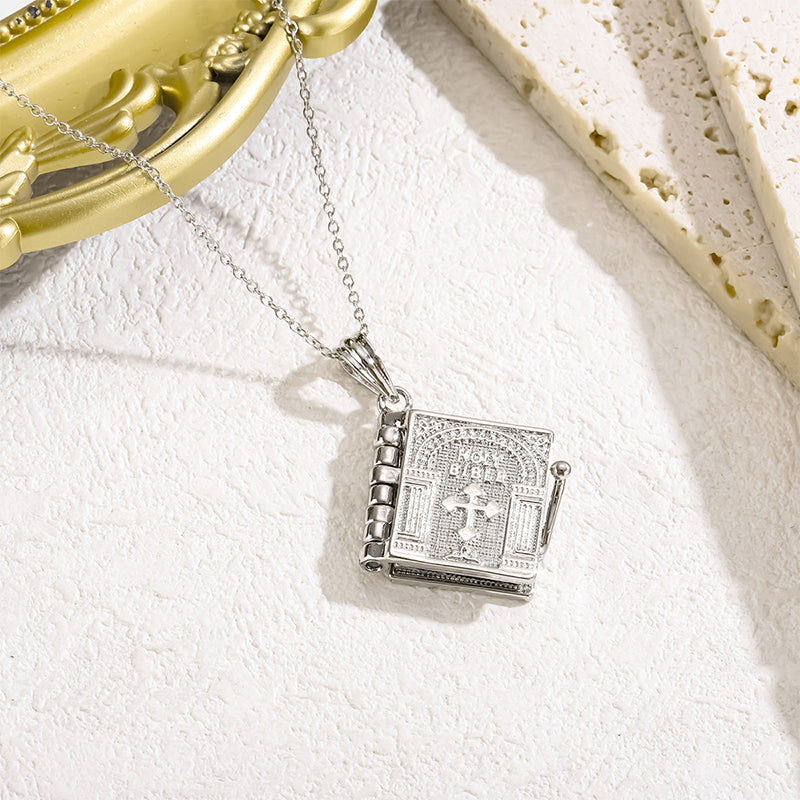 Skorter | Openable bible neck chain for men and women