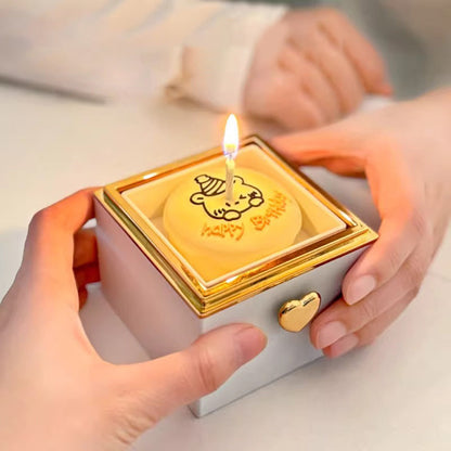 Skorter | Creative sweet bear cake rotating ring box