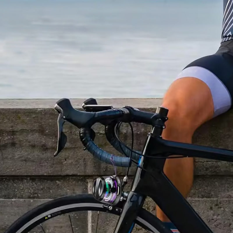 Skorter | Compact and magnetic Bluetooth speaker set with LED lights