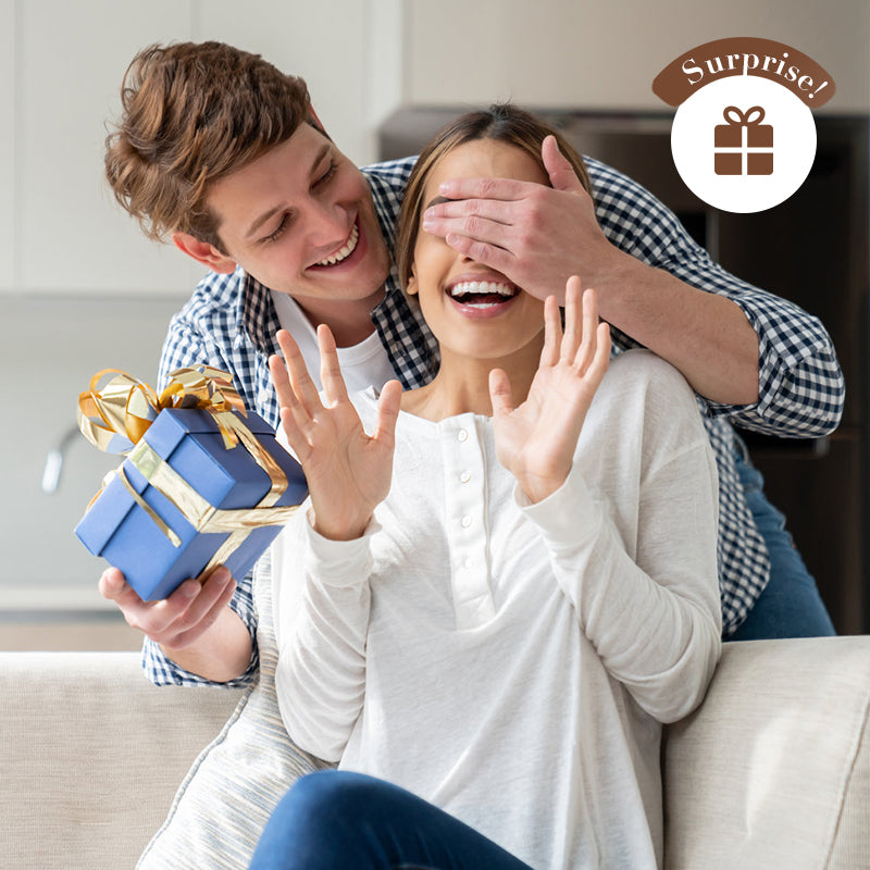 Skorter | Elegant women's handbag with sparkling heart pendant