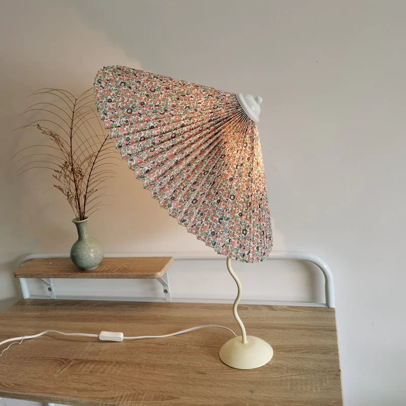 Squiggle Umbrella Table Lamp - SKØRTER