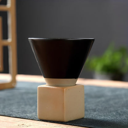 Skorter handmade conical in ceramic