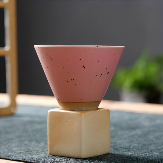 Skorter handmade conical in ceramic