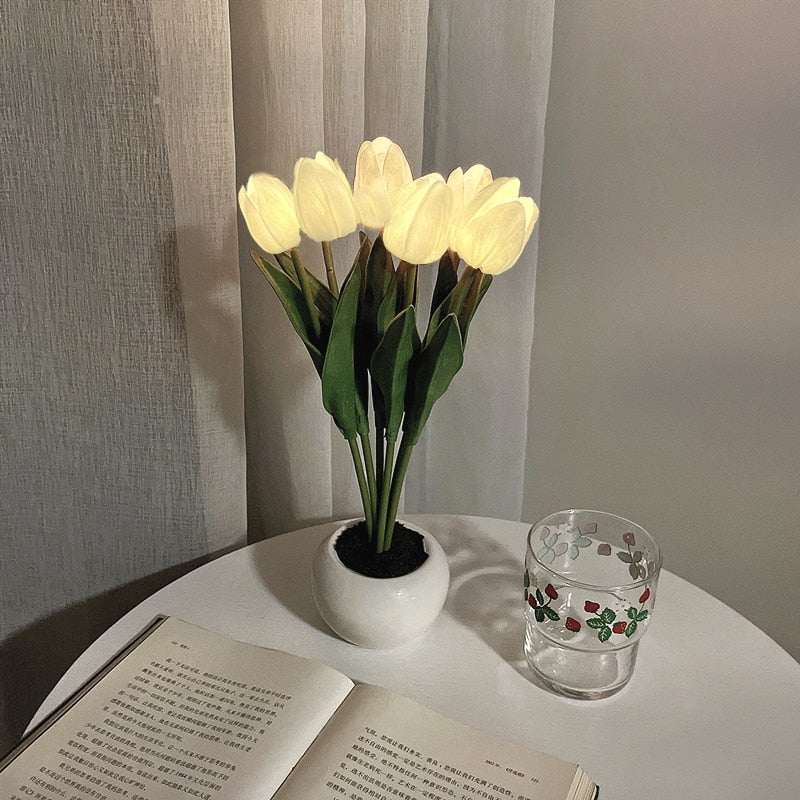 Skorter | Tulip Night Lamp - LumiTulip