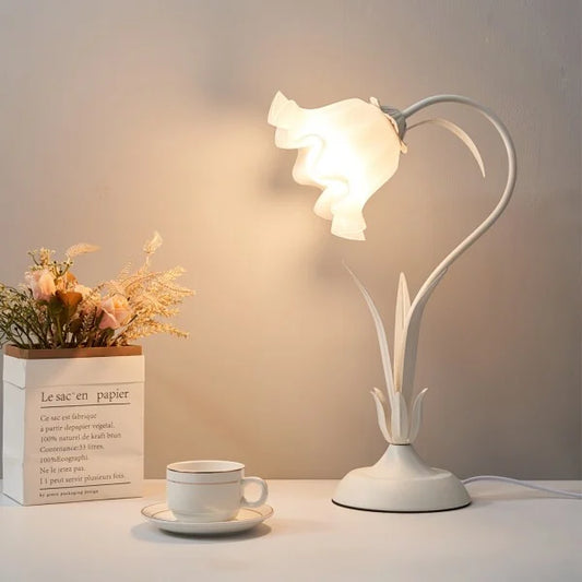 Skorter | BloomBeam - Adjustable Retro Table Lamp
