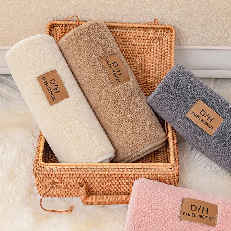 Skorter | Zora - Durable, stylish, and elegant sofa cover