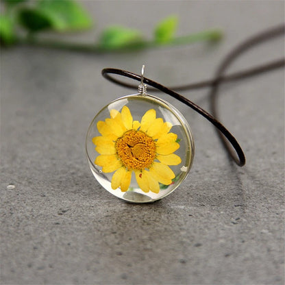 Skorter | Cute Dried Daisy Flower Pendant Necklace For Women