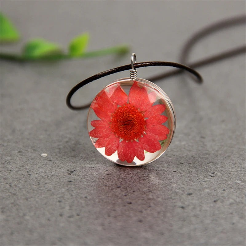 Skorter | Cute Dried Daisy Flower Pendant Necklace For Women
