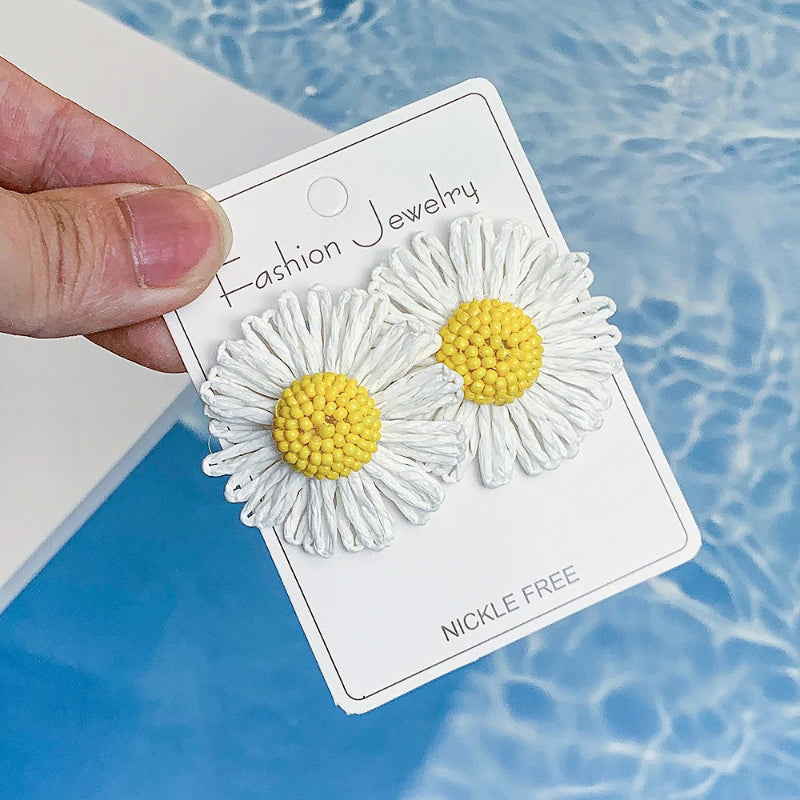 Skorter | Bohemian Raffia Flower Bead Rattan Knit Colorful Earrings