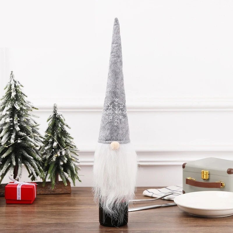 Skorter | Velvet Christmas Wine Bottle Covers – Stylish Dress Set for Festive Table Décor & Perfect Holiday Gifts