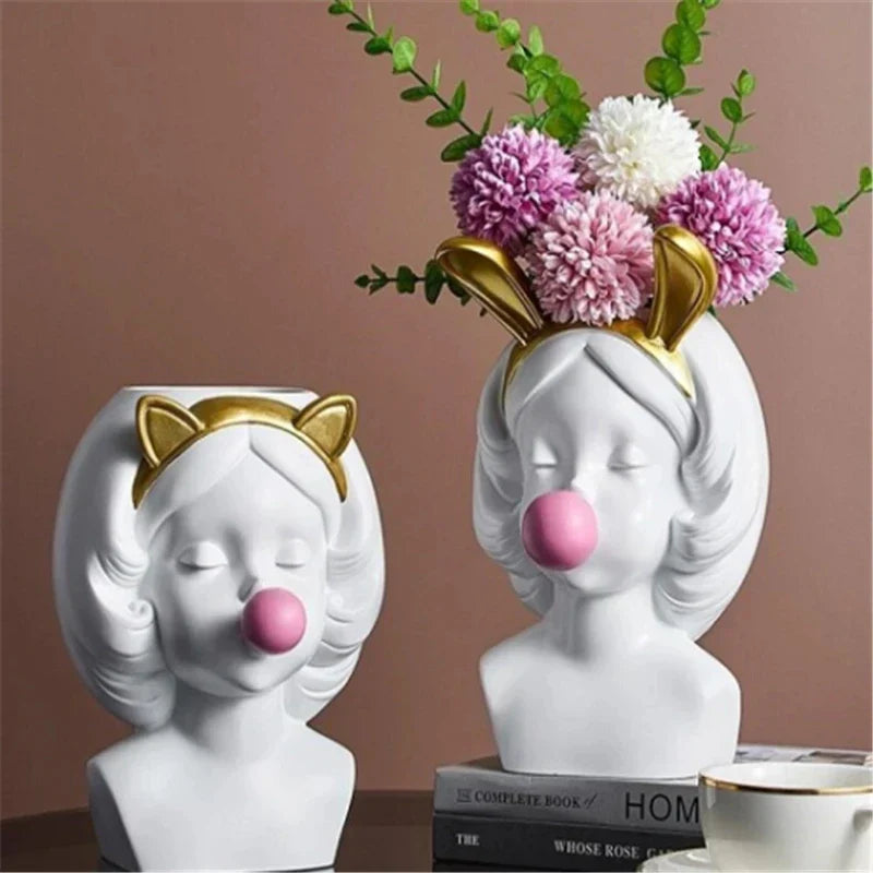 Skorter | Cute Bubblegum Girl Ceramic Face Vase