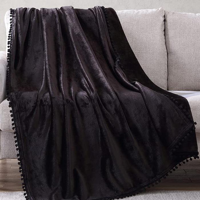 Skorter | Walnut Flannel Pompom 50" x 70" Throw Blanket