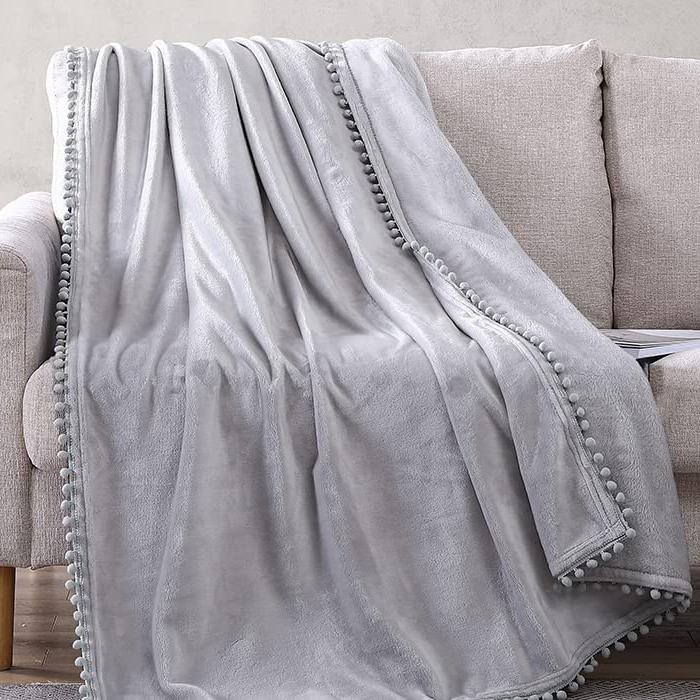Skorter | Walnut Flannel Pompom 50" x 70" Throw Blanket