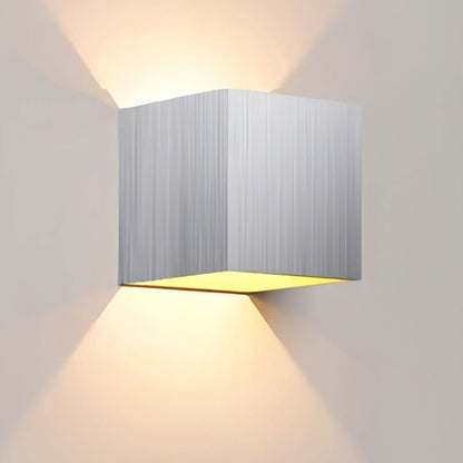 Skorter | Weatherproof Cube Wall Light – Up Down LED Outdoor Lamp