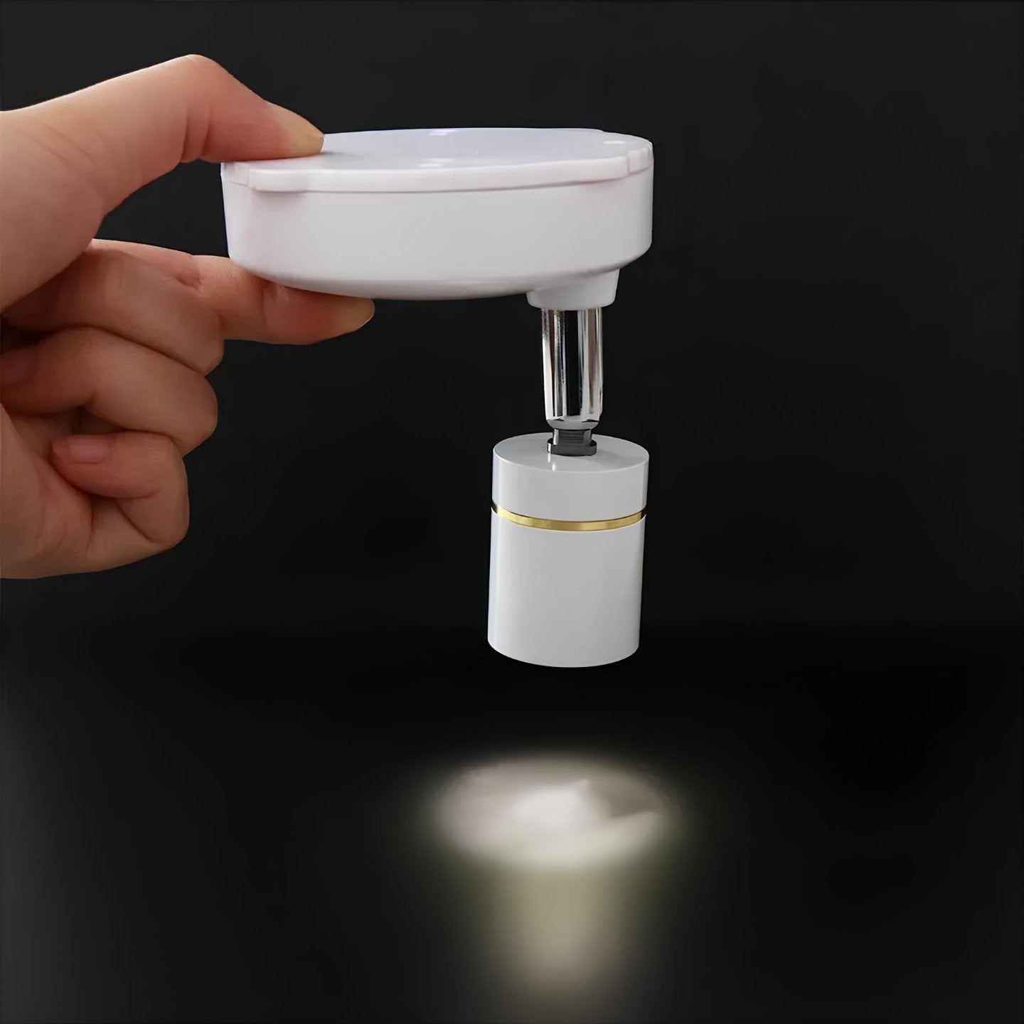 Skorter | Wireless LED Spotlight - LumaSpot