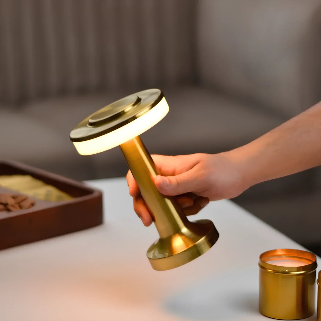Skorter | Wireless Retro Table Lamp - LumiBar