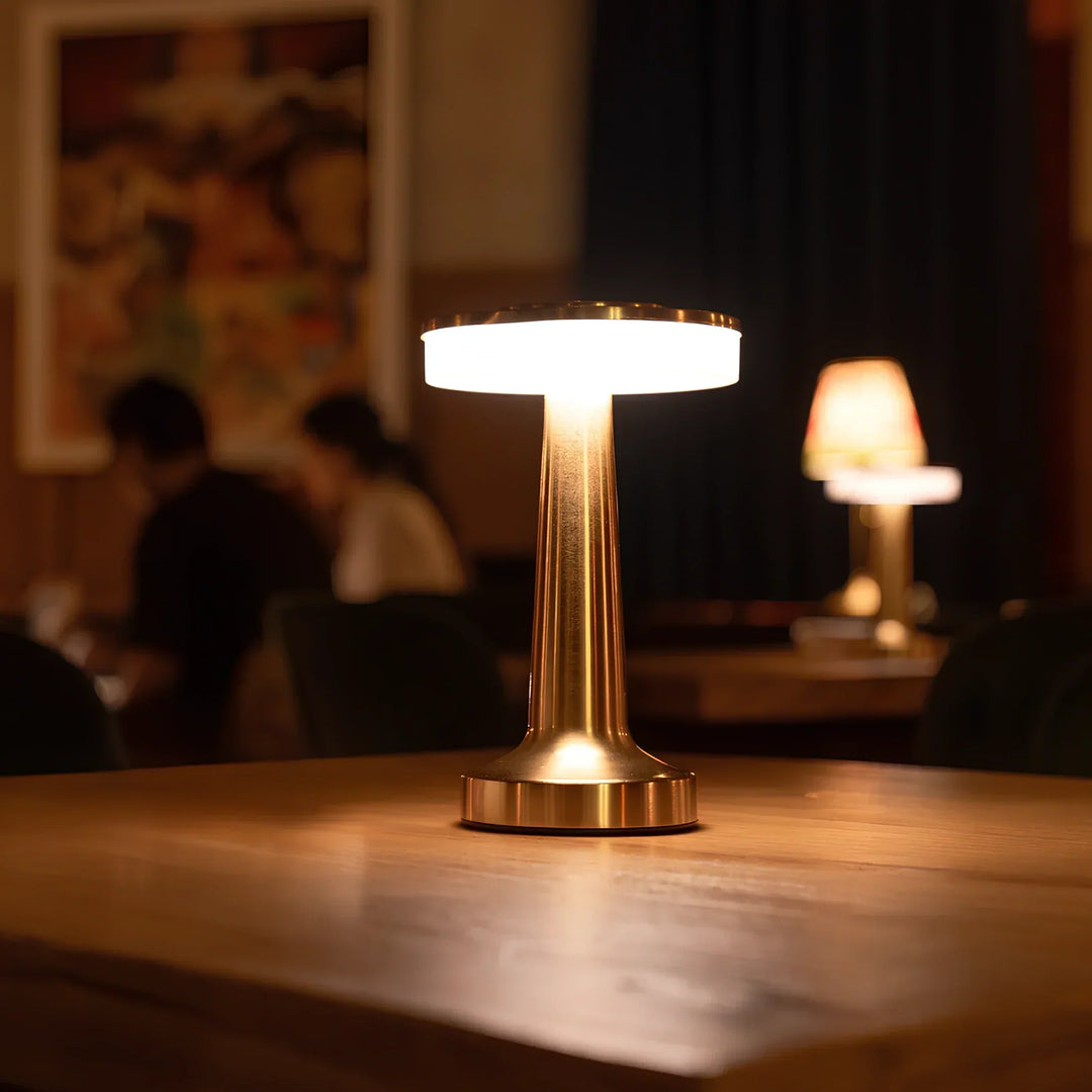 Skorter | Wireless Retro Table Lamp - LumiBar