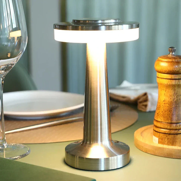 Skorter | Wireless Retro Table Lamp - LumiBar