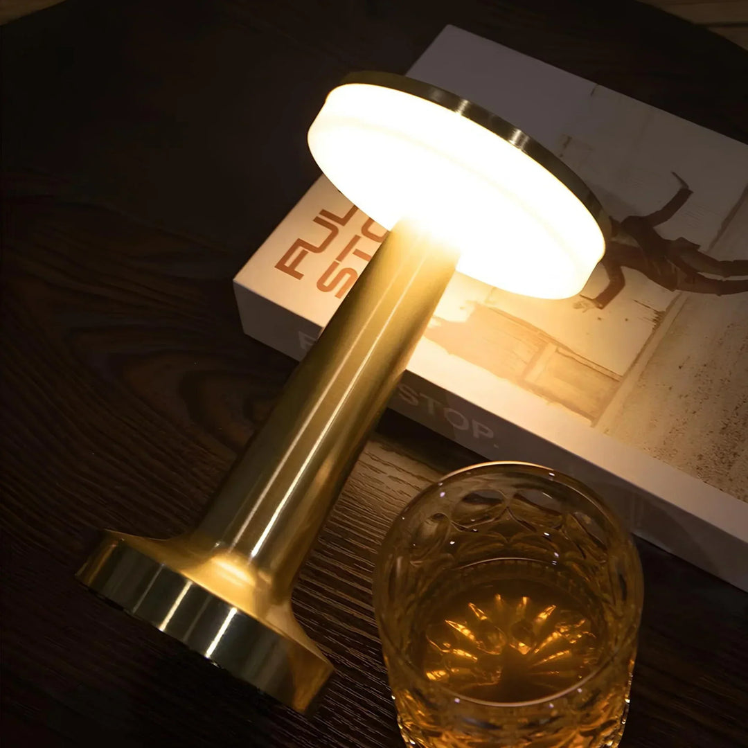 Skorter | Wireless Retro Table Lamp - LumiBar