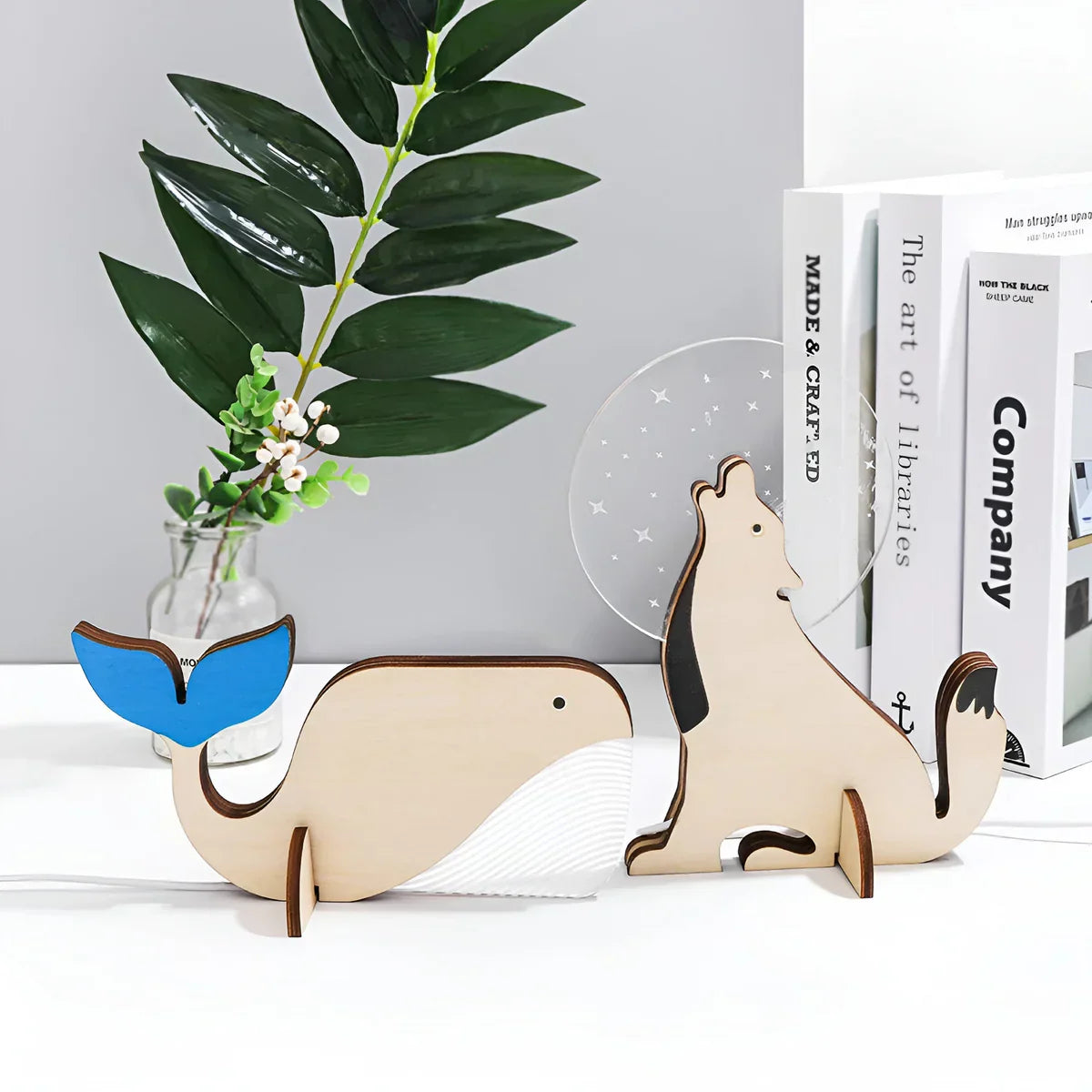 Skorter | Wooden Animal Table Lamp - WildGlow