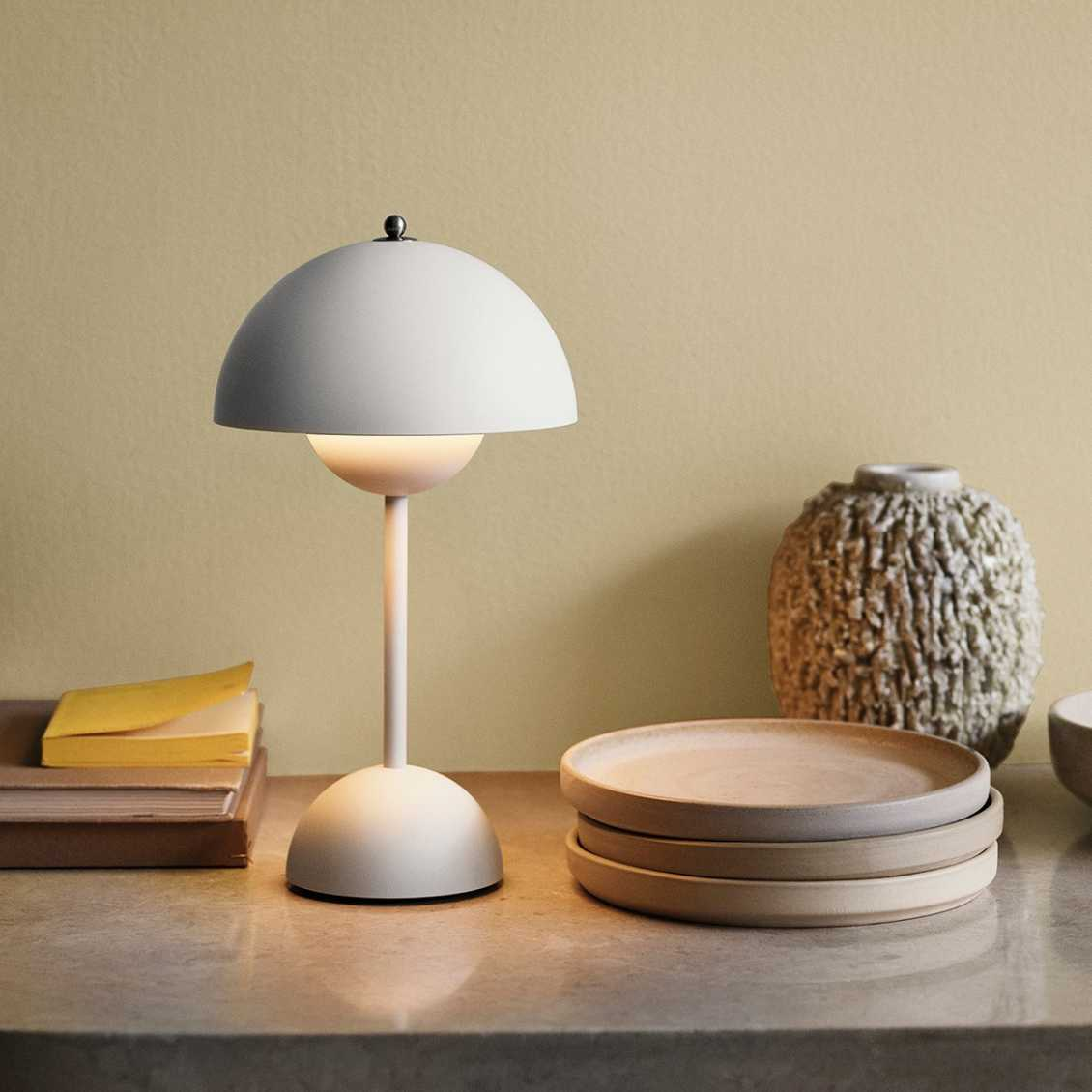Skorter | SolarFlare - LED table lamp for a cozy interior