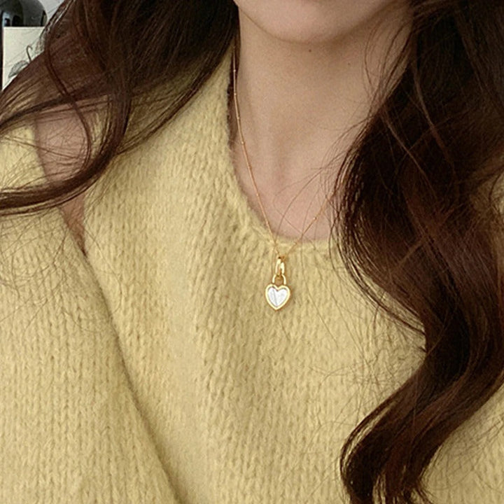 Skorter | Double-Sided Black And White Mini Heart Pendant Necklace