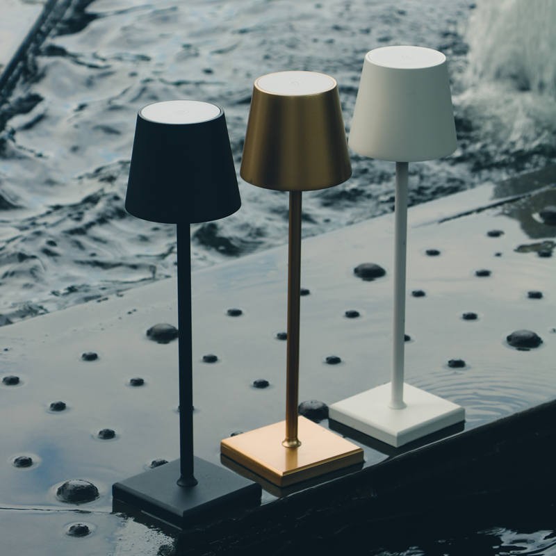 Skorter | Dimmable High Table Lamp