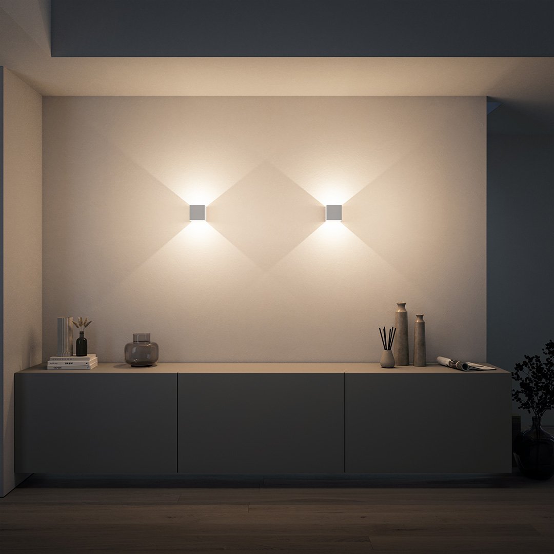 Skorter | LumenGuard - Modern Wall Lamp