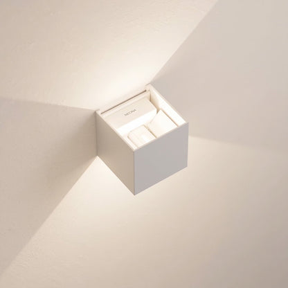 Skorter | LumenGuard - Modern Wall Lamp