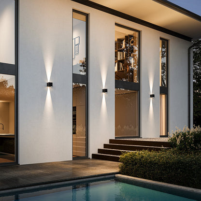 Skorter | LumenGuard - Modern Wall Lamp
