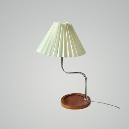 Bohemian - Classic Elegance Pleated Desk Lamp