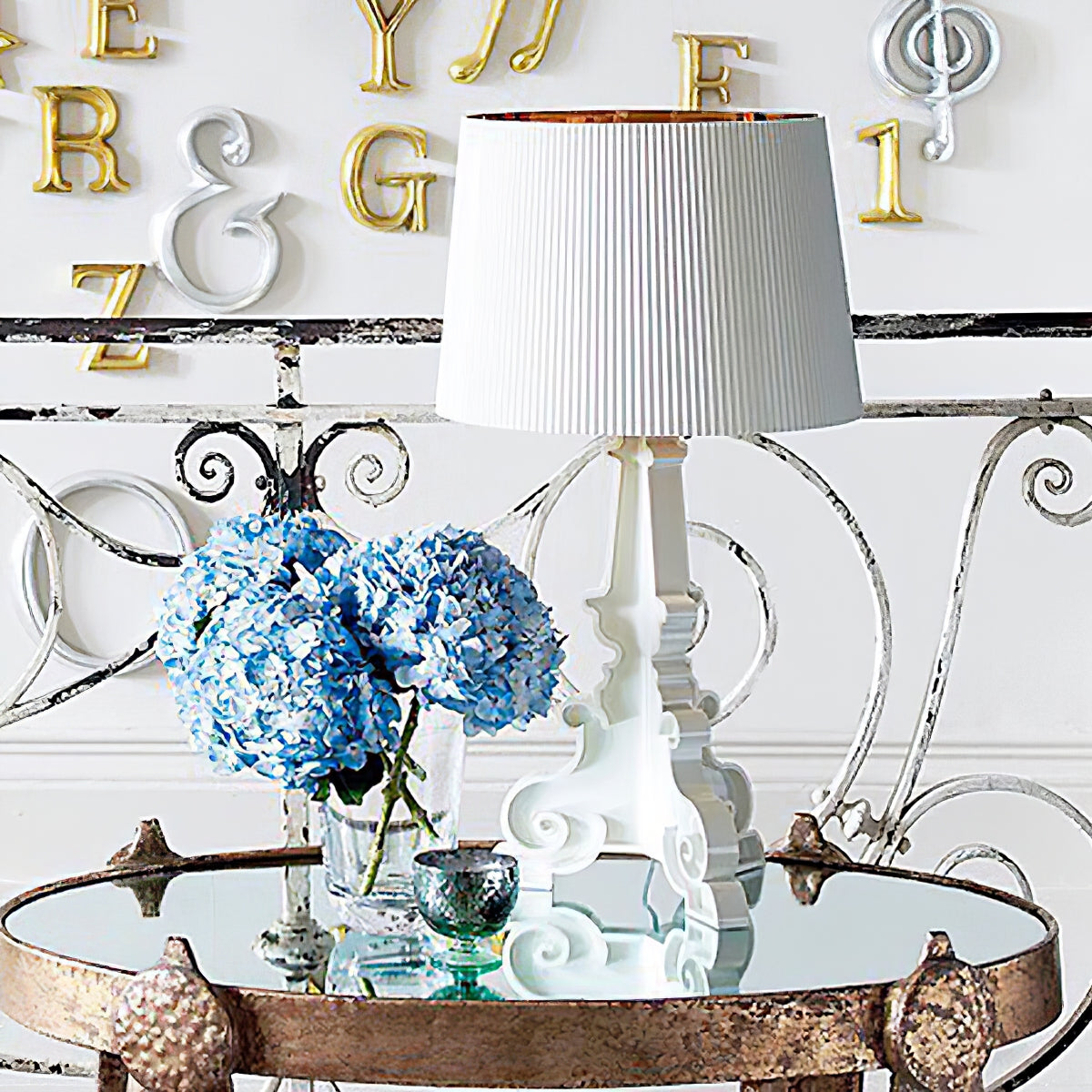 Bourgie Table Lamp