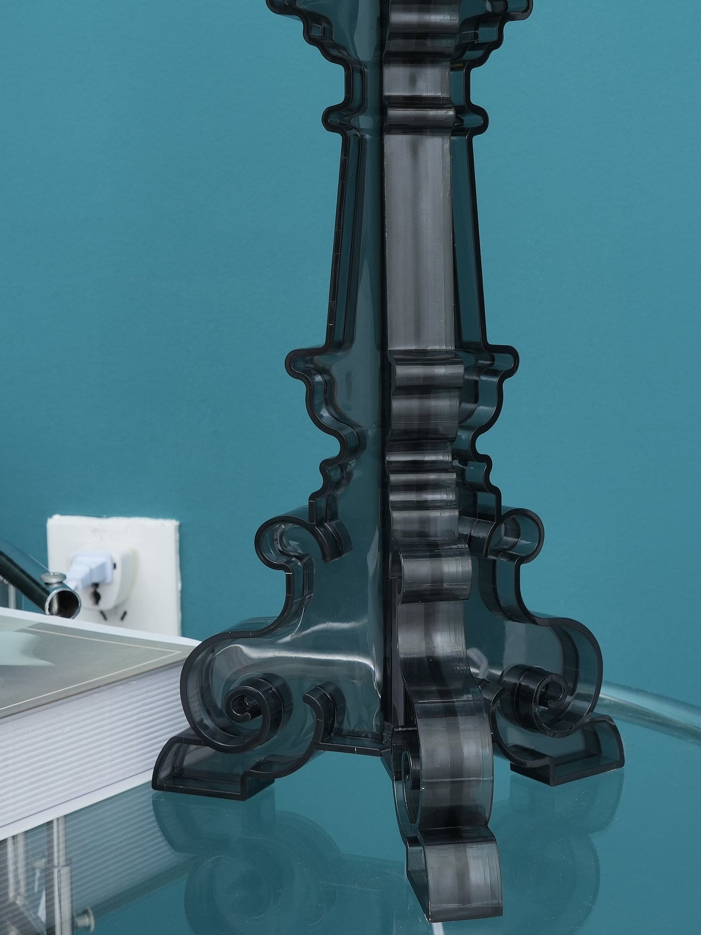 Bourgie Table Lamp