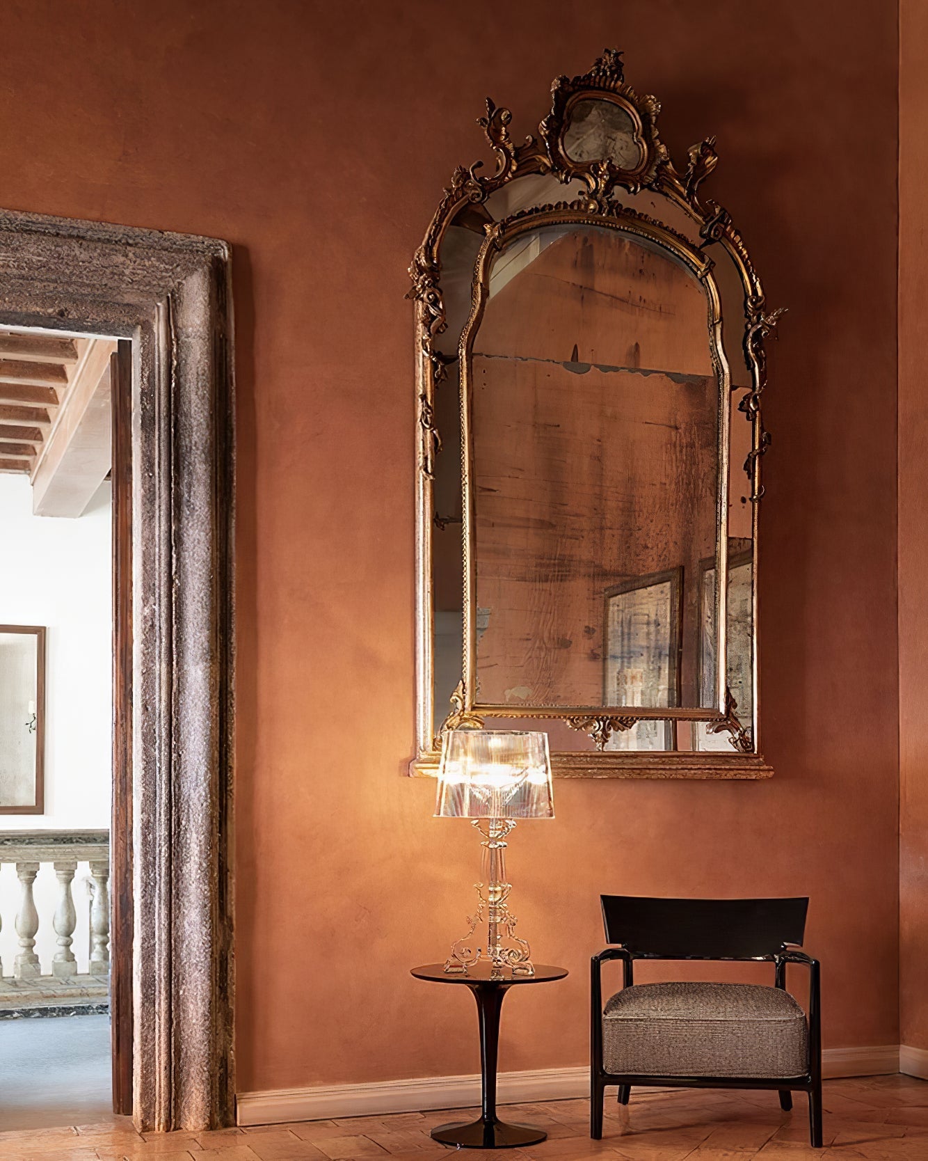 Bourgie Table Lamp