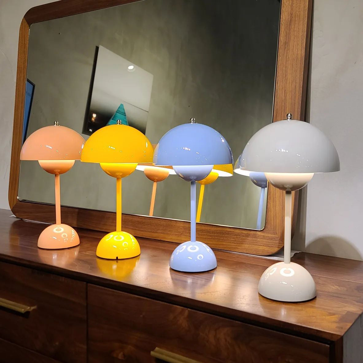 Charging LED Table lamp